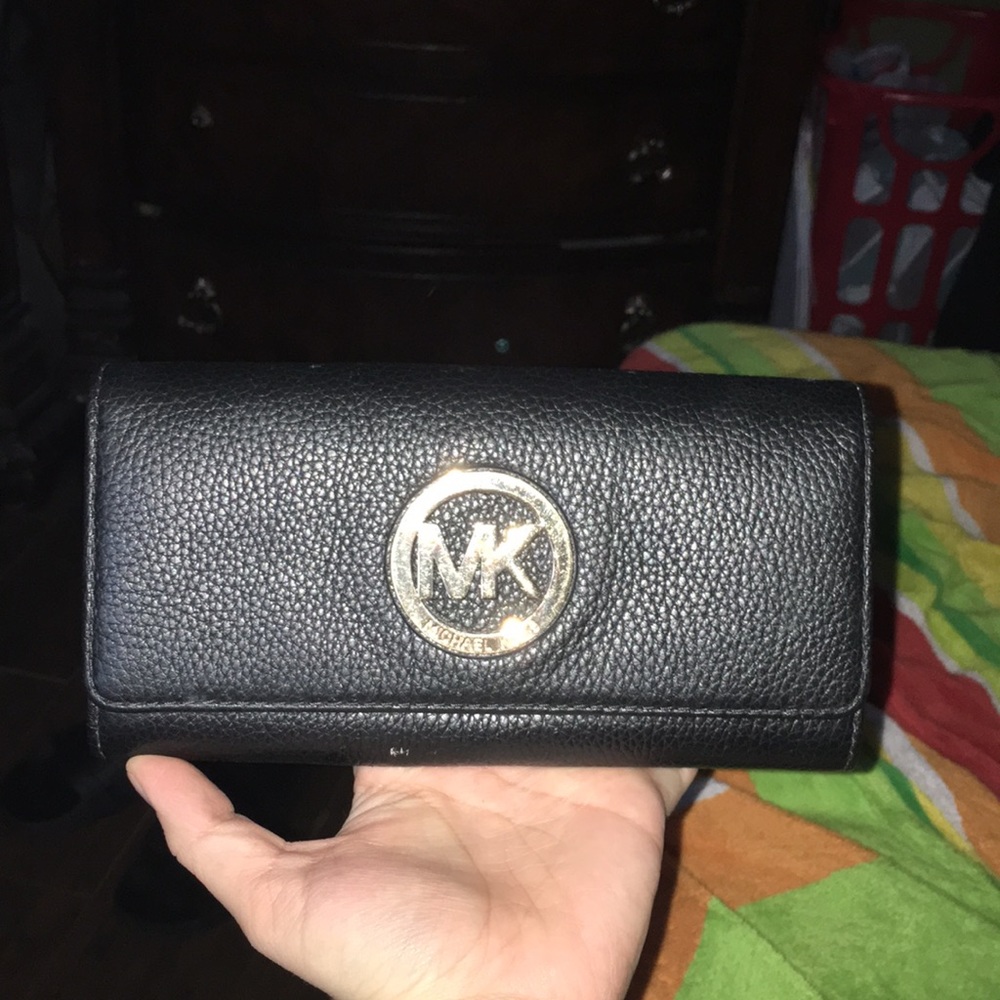 Michael Kors black wallet with gold mk